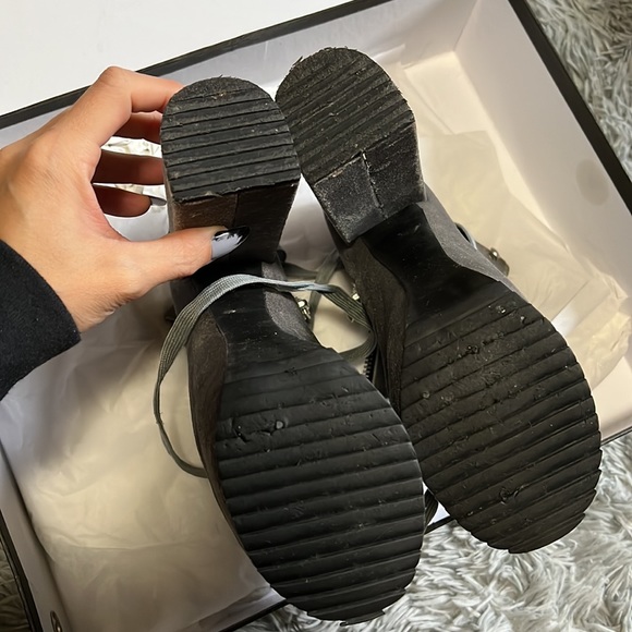 UNIF hellbound grey suede size 8 - Picture 5 of 16